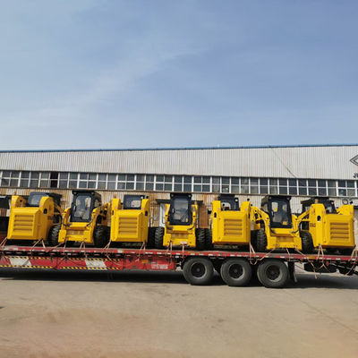 4WD Kubota Skid Loader رنگ زرد با اتصال چند منظوره