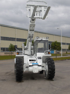 دسته تلسکوپی موتور دیزلی EPA 4 چرخ محرک لیفتراک 4WD تلسکوپی بار 2.5T