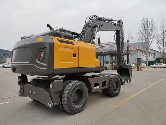 92 KW موتور چرخ دار مینی حفاری حداکثر شعاع حفاری 8000MM 9.00-20/8 لاستیک