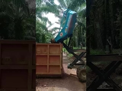 تراکتور روغن پالم